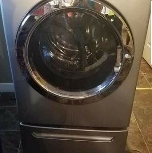 FRIGIDAIRE WASHER $300 OBO (Pinetops Nc)